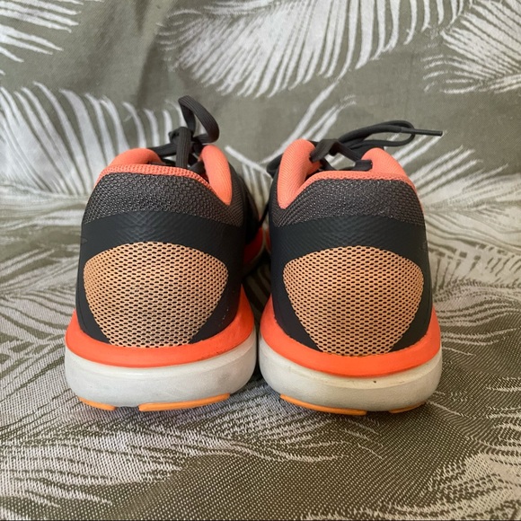 Nike Flex Run Women's Running Shoes - Picture 7 of 9